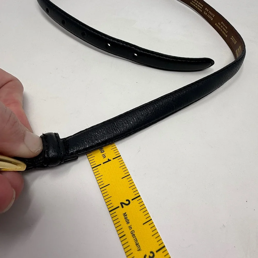 VTG Liz Claiborne Black Skinny Belt Gold‎ Buckle Small 29256 Textured Leather